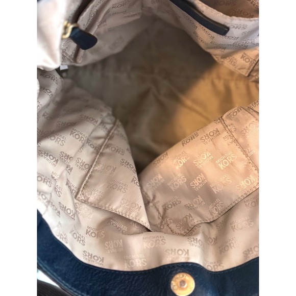 Michael Kors Delancy Navy Blue Pebbled Leather Studded Chain Hobo Shoulder Bag - Picture 6 of 10